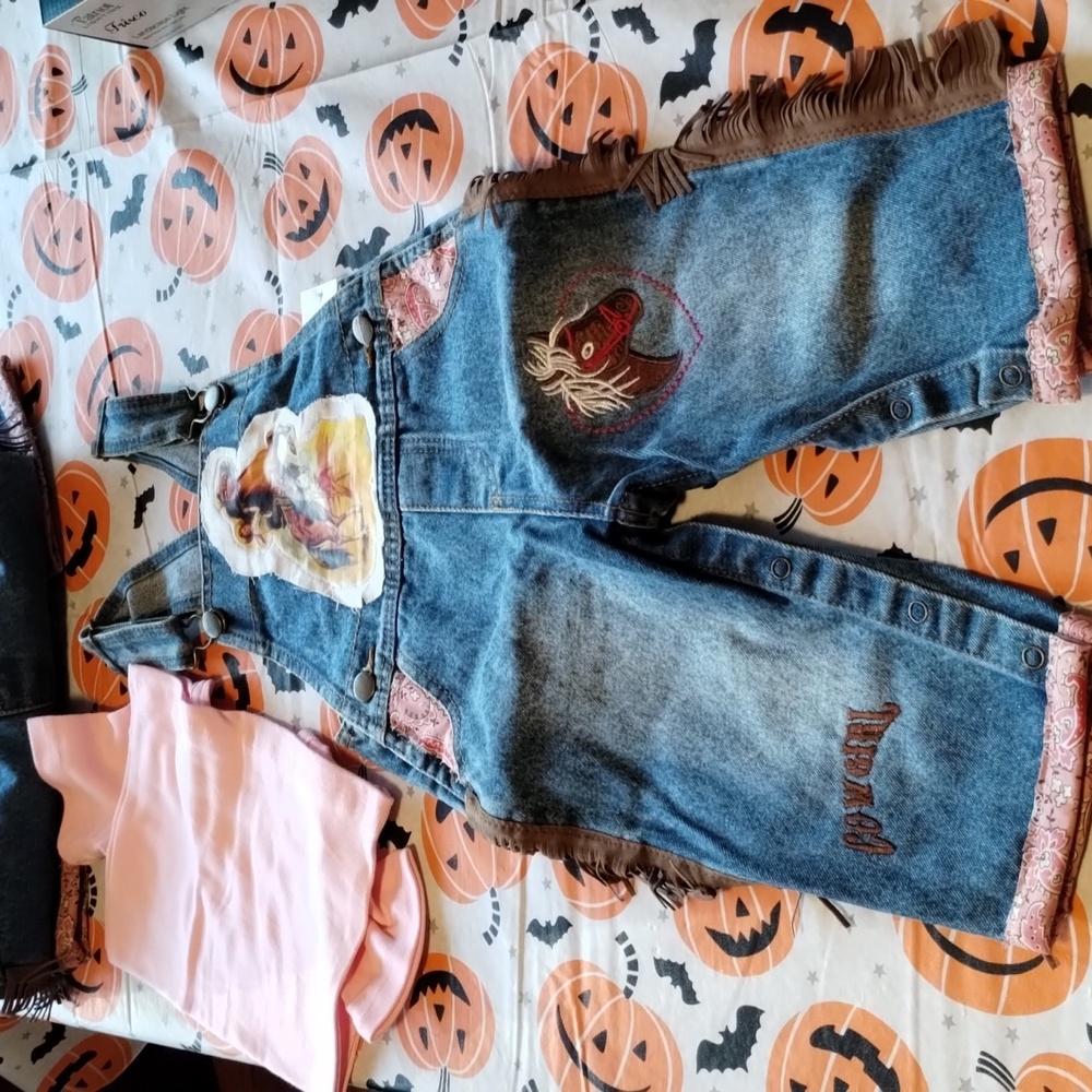 Cowgirl Overall Set - Picture 5 of 9